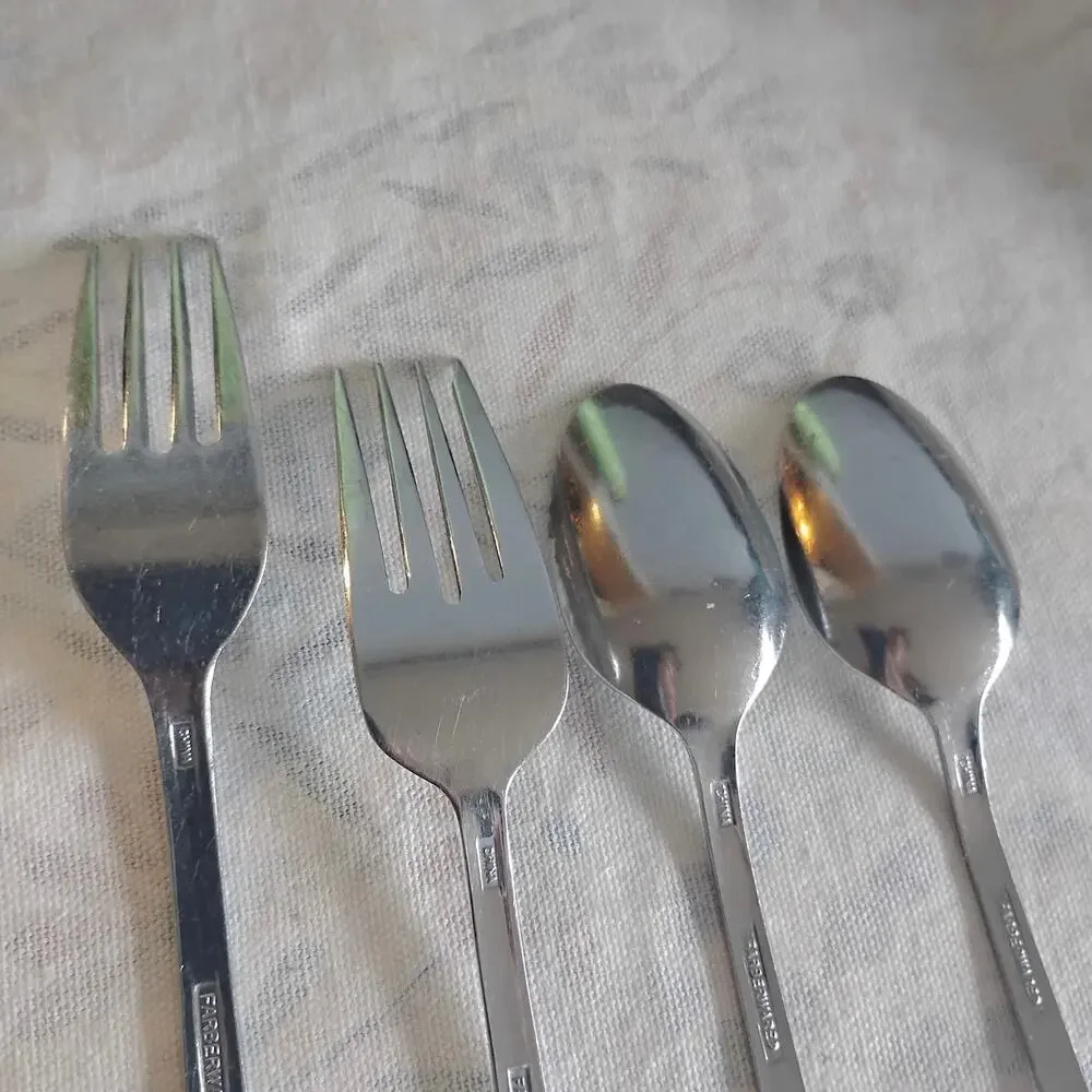 Farberware Heron Stainless Flatware 4 Pieces Dinner Fork Salad Fork 2 Teaspoons